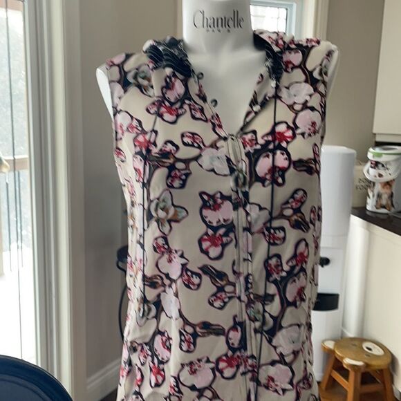 🎀Dorothee Schumacher medium silk floral sleeveless top with hood - Picture 3 of 9